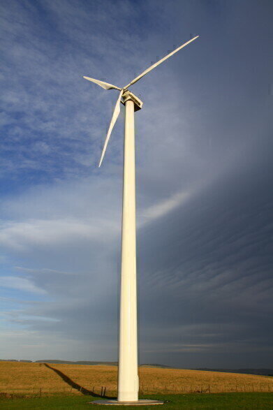 Renewable Energy Solutions Distributor Announces Partnership with US Turbine Manufacturer
