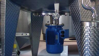 FERMENTER-AERATORS FOR TANKS (ARS)  Suitable for any application to storage tanks.