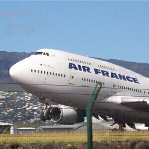 Air France cuts pollution with low carbon flight