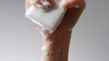 Magnetic surfactants in soap could improve pollution clean up