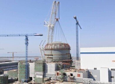 Successful Setting of Containment Vessel Top Head at China's Haiyang