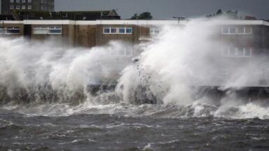 World's largest wave farm to be built in Scotland