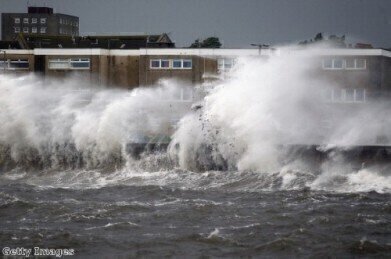 World's largest wave farm to be built in Scotland