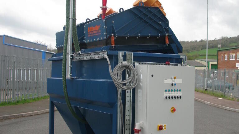 Range of Small Vibratory Screens and Hydrocyclones for Construction Sites