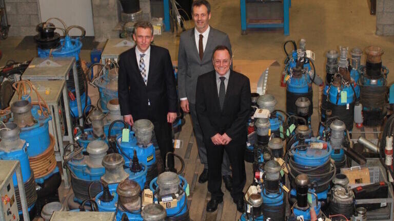 Tsurumi plunges into French pump rental market