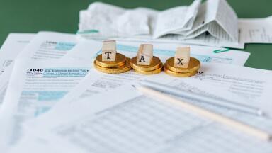 Why is George Osborne Considering Abolishing the Coalition’s Green Tax Target?
