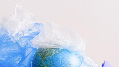 5 Ways to Use Less Supermarket Plastic Bags