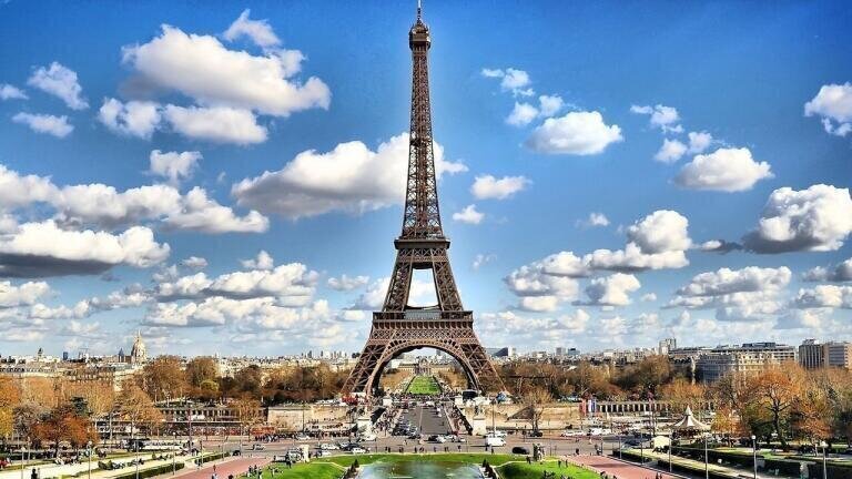 Why is Paris Going Car-Free?