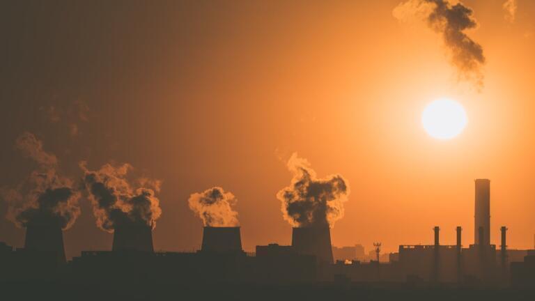 Belgian Study Suggests Even 'Safe' Levels of Pollution Cause Heart Attacks