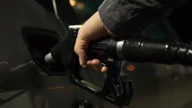 Could Electric Vehicle Charge Points Outnumber Petrol Stations by 2020?