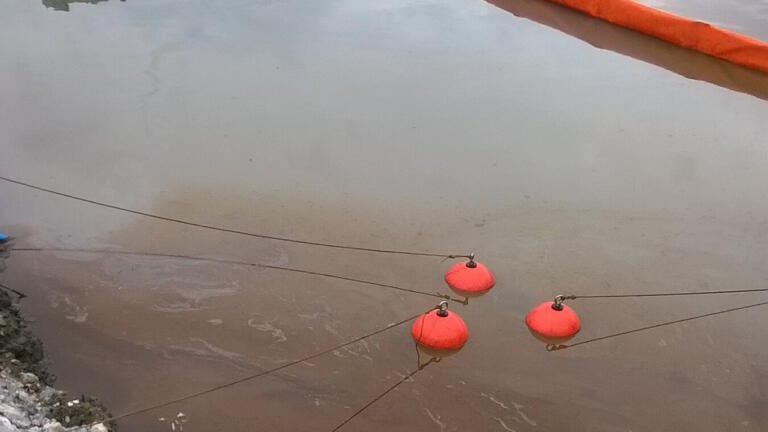 Multiple FSP submersible scum skimmers from Tsurumi extract the surface water reliably (photo: Tsurumi)