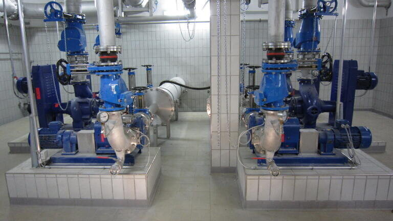 Different types of pumps were combined, depending on the medium, pressure requirement and space available.