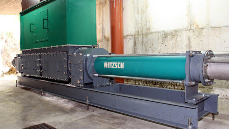 Operating small biogas plants efficiently: special feed and homogenisation technology saves power and substrate