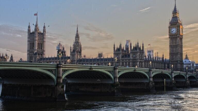 Greenpeace Finds Loopholes in UK Air and Water Laws