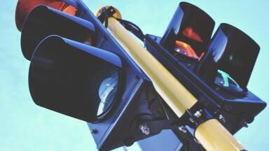 How Can Traffic Lights Reduce Pollution?