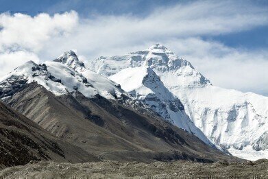 How Have Microplastics Reached the Top of Everest?