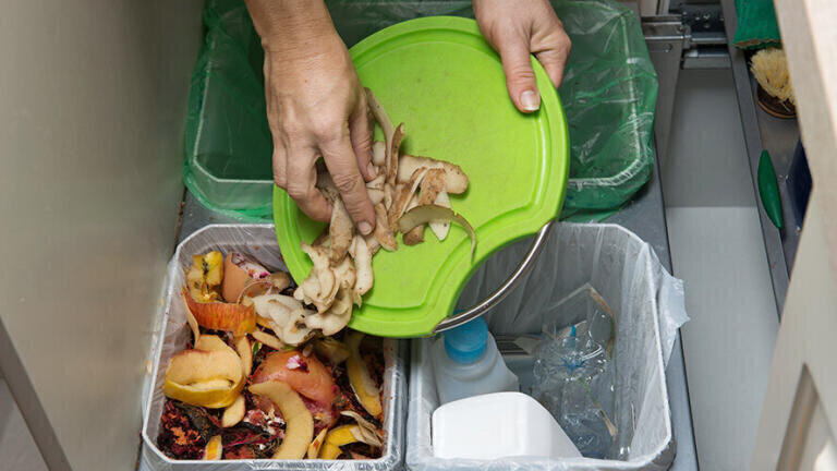 Waste to energy for combined heat and power