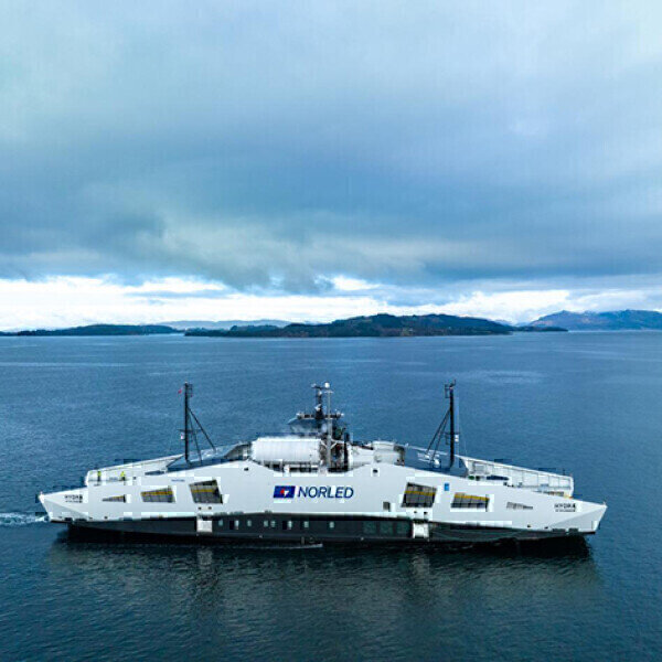 First ferry powered by Zero-emission liquid hydrogen - Vimarsana News