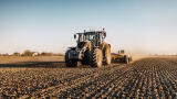 Valtra cuts over 15,000 tons of greenhouse gas emissions at Suolahti factory with 5 million liters of Neste MY Renewable Diesel