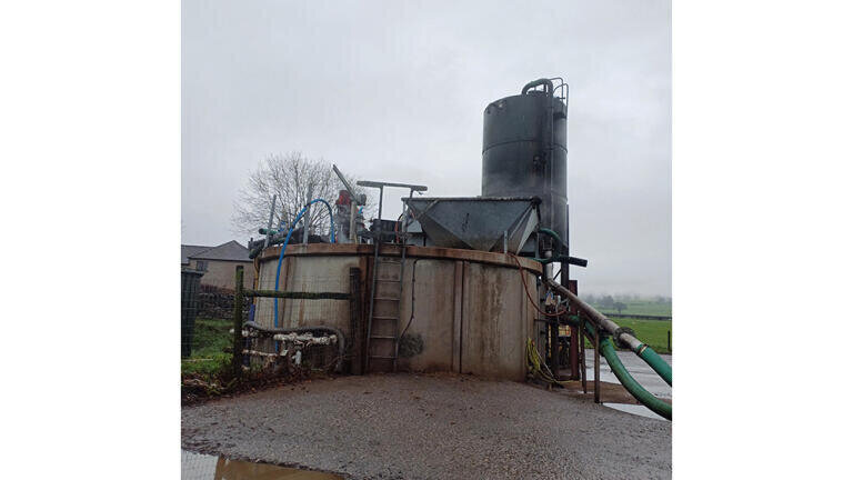 he reception tank at Hendwr benefits from a Landia chopper pump and mixer that blends feedstock into a very homogenous mix.