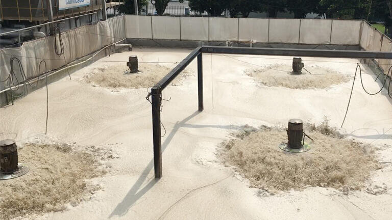 Surface aerators couldn't mix the tank comprehensively.
