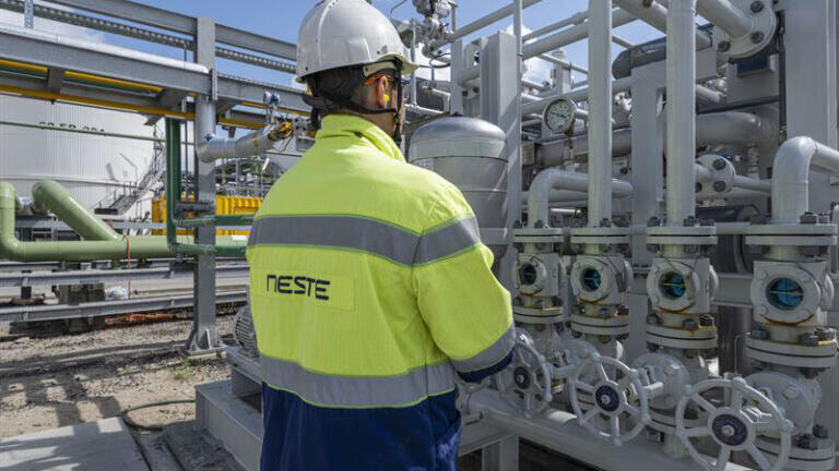 Neste starts up high-temperature electrolyzer to produce renewable hydrogen at Rotterdam refinery