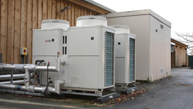 Heat pumps bring sustainable warmth to savannah species at Chester Zoo