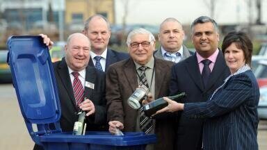 Cambridgeshire Councils sign recycling contract with Viridor to improve environmental performance, efficiency and cut down costs   